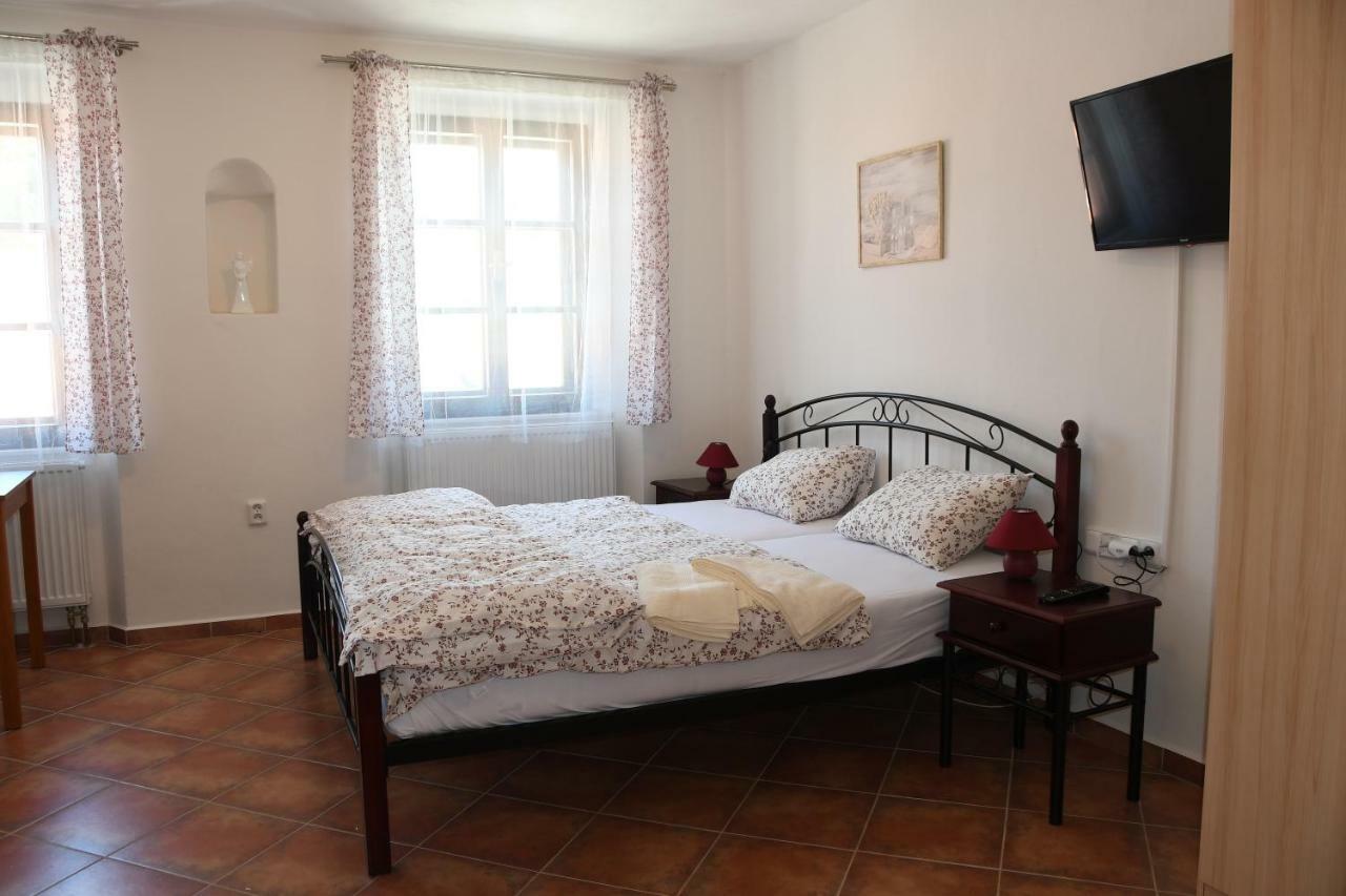 Penzion-Apartman Soucek Jindrichuv Hradec Εξωτερικό φωτογραφία